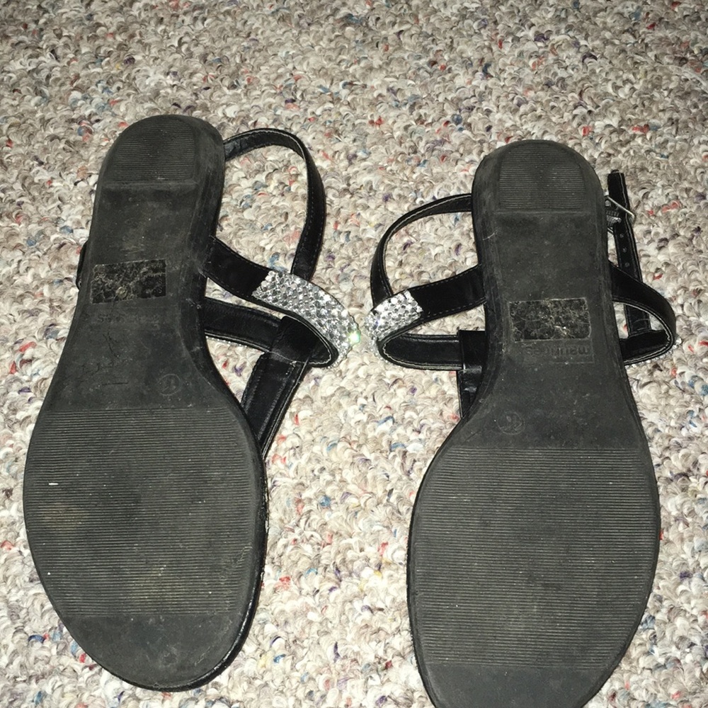 Sandals - Picture 2 of 2